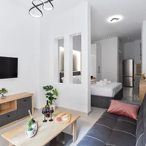 https://apt-new-glamorous-in-downtown.hotelschalkidiki.net